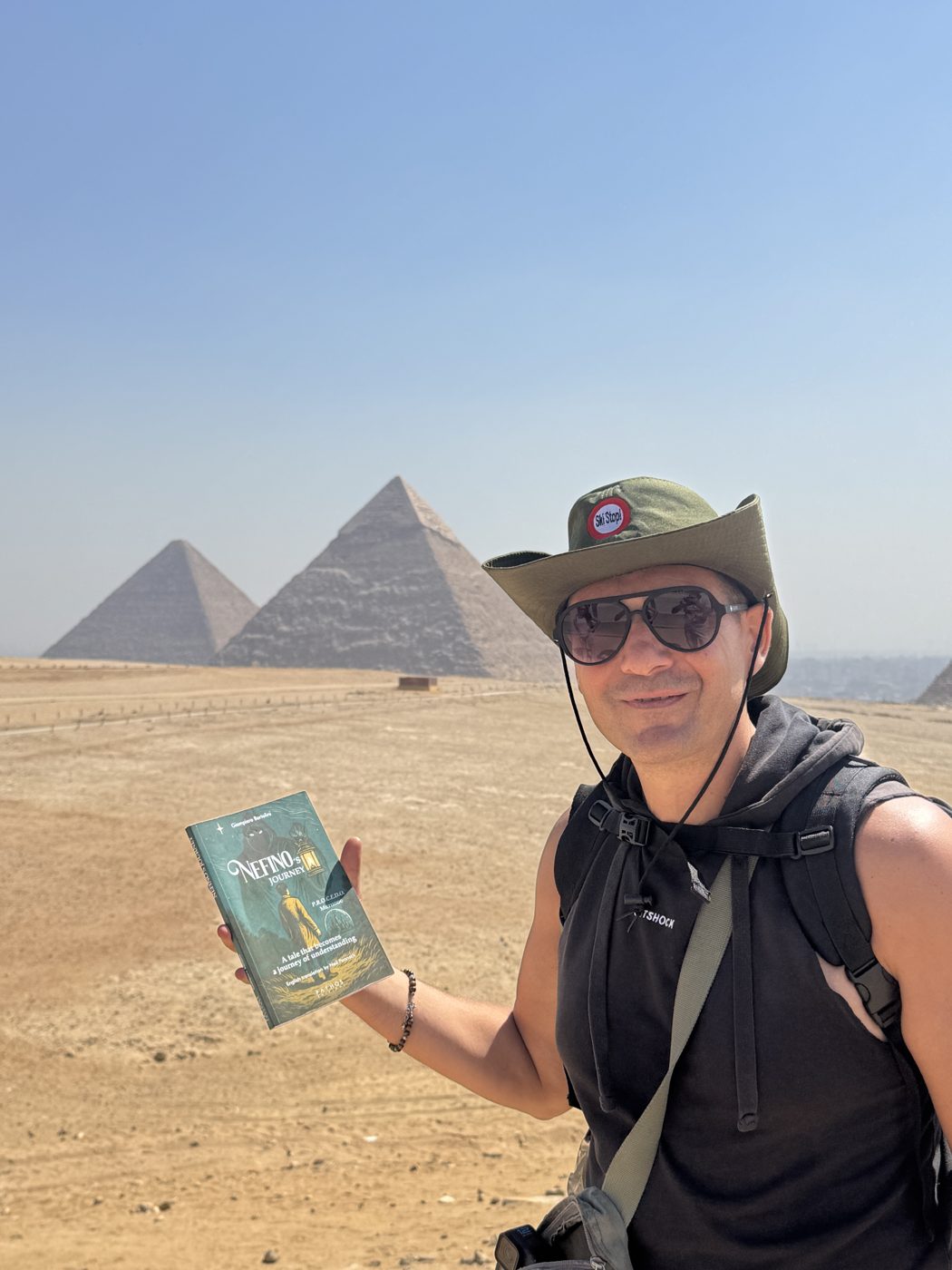 Giampiero with Nefino's Journey in front of the pyramids of Giza